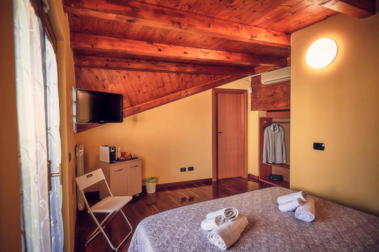 Travelershome Ciampino Suite Exterior photo