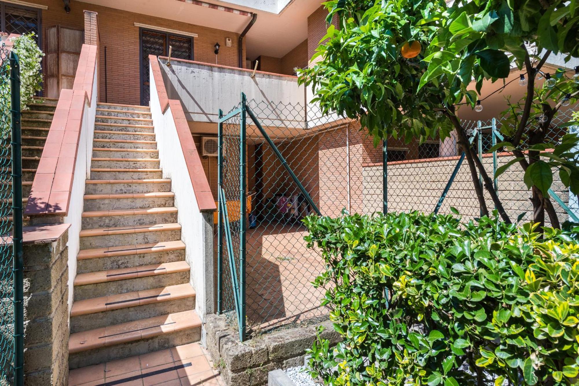 Travelershome Ciampino Suite Exterior photo